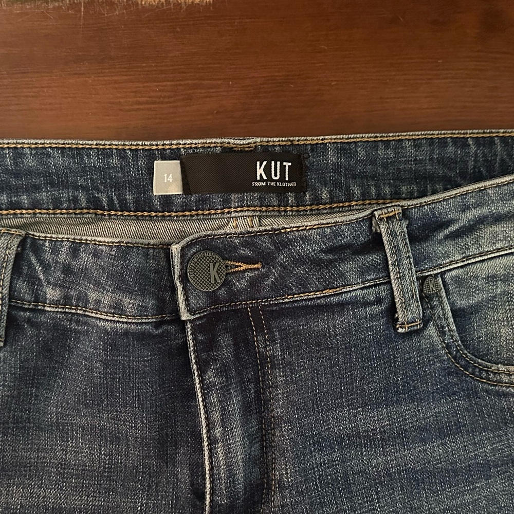 WINTER SALE! Kut from the Kloth Dark Blue Crop Jeans Size 14 - Picture 2 of 6